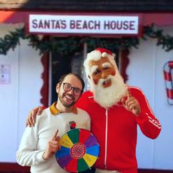 Santa's Beach House - Friendship Game Exactly