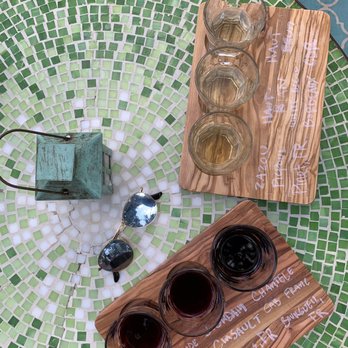 House Wine - Friday night flights - Wine Bars Near Me - Austin, Texas House Wine - Friday night flights - Wine Bars Near Me - Austin, Texas