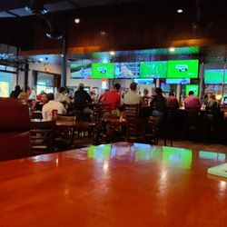 Wild Wing Cafe