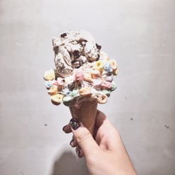 Emack & Bolio's - Oreo and fruit loops!!
