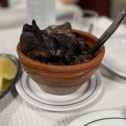 Zé Manel dos Ossos - Chanfana (traditional goat dish baked in oven in clay pot)