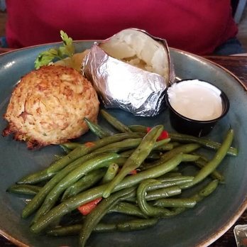 Captain James Landing - Crab cake with potato and sauteed green beans - Seafood Near Me - Baltimore, Maryland Captain James Landing - Crab cake with potato and sauteed green beans - Seafood Near Me - Baltimore, Maryland