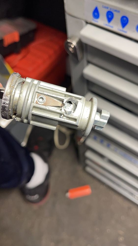 MISTER KEY LOCKSMITH 32 Photos Bellevue, Washington Keys