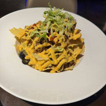 Straight Up Roofdeck Bar - Nachos - Bars Near Me - Taguig, NCR