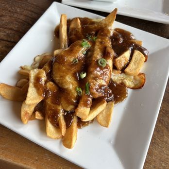 Santiam Brewing - Poutine- YUM - Brewpubs Near Me - Salem, Oregon Santiam Brewing - Poutine- YUM - Brewpubs Near Me - Salem, Oregon