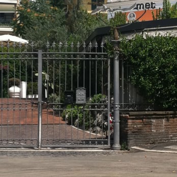 Met - Mediterranean Near Me - Rome, RM