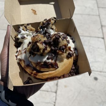 Cinnaholic - Cookie Monster - Bakeries Near Me - Virginia Beach, Virginia