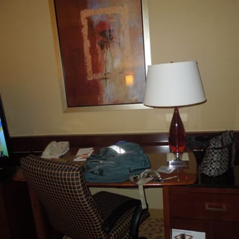 Stamford Marriott - desk with plenty of outlets - Hotels Near Me - Stamford, Connecticut Stamford Marriott - desk with plenty of outlets - Hotels Near Me - Stamford, Connecticut