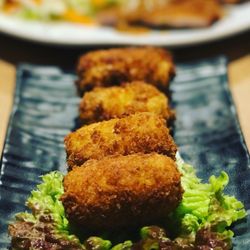 Surah - Gorôkê - croquete feito com massa de batata e recheio de carne moída, ovo e legumes