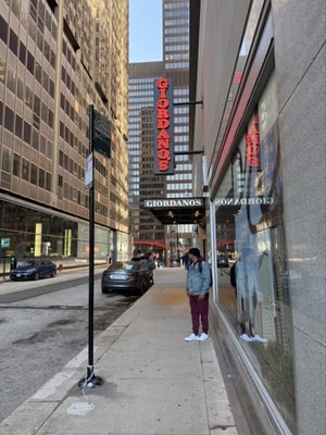 Giordano's by null