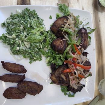 El Cubano - Fried Pork Marsitas.   Side salad and fried plantains. - Cuban Near Me - Calhoun, Georgia