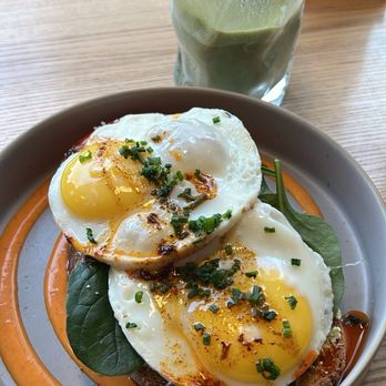 SUNNY SIDE UP - Breakfast & Brunch Near Me - Frankfurt, HE
