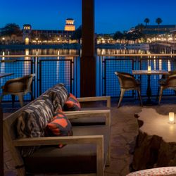Three Bridges Bar & Grill