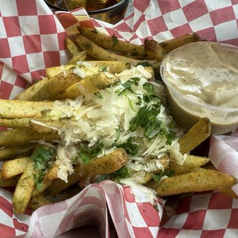 Daytrip Counter - Chicken Shop Near Me - Oakland, California