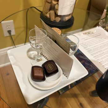 Arcady Vineyard Bed & Breakfast - Complementary Chocolates - Bed & Breakfast Near Me - Charlottesville, Virginia