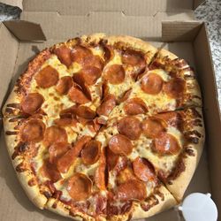 Popolino's Pizza - 12" pepperoni pizza