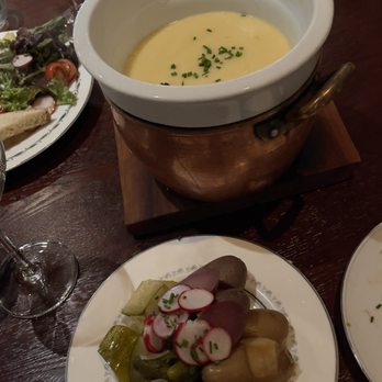 The Lavaux - The Traditional (Moitié-Moitié) Fondue with Gruyère and Vacherin. Added garlic to it, too. - Fondue Near Me - New York, New York The Lavaux - The Traditional (Moitié-Moitié) Fondue with Gruyère and Vacherin. Added garlic to it, too. - Fondue Near Me - New York, New York