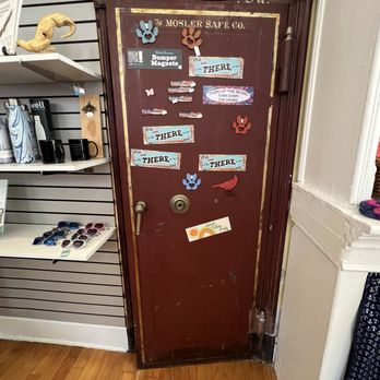 Box Mercantile - Cute vault door - Souvenir Shops Near Me - Grafton, Illinois Box Mercantile - Cute vault door - Souvenir Shops Near Me - Grafton, Illinois