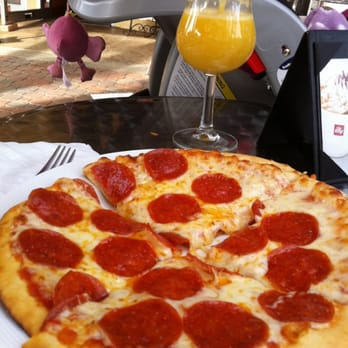 Cafe Italia - Pepperoni pizza - Italian Near Me - Hollywood, Florida Cafe Italia - Pepperoni pizza - Italian Near Me - Hollywood, Florida