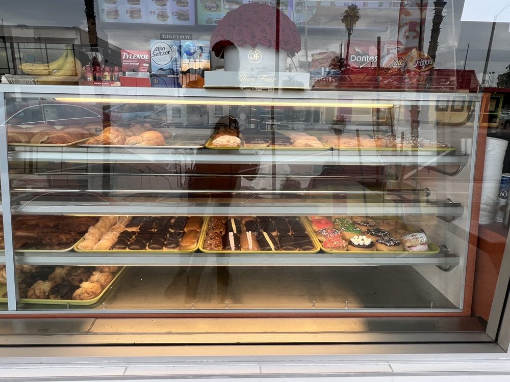 U.S. DONUTS 60 Photos & 41 Reviews 3720 Sunnyside Dr, Riverside