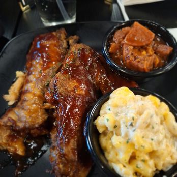 Sol'Delish - Turkey wings with BBQ sauce, yams and Mac n cheese - Soul Food Near Me - Charlotte, North Carolina Sol'Delish - Turkey wings with BBQ sauce, yams and Mac n cheese - Soul Food Near Me - Charlotte, North Carolina