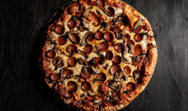 Green Lantern Pizza by null