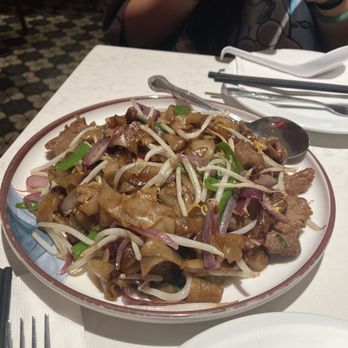 Mei Lai Xuan - Beef ho fun - Cantonese Near Me - New York, New York