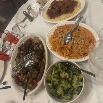 Carmine's - Time Square - Side of broccoli and Penne Alla Vodka - Italian Near Me - New York, New York