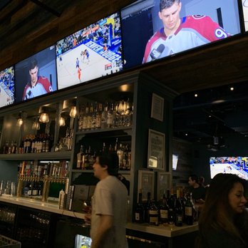 Esters Oneida Park - Lots ofTVs - Pizza Near Me - Denver, Colorado Esters Oneida Park - Lots ofTVs - Pizza Near Me - Denver, Colorado