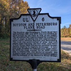 Boydton and Petersburg Plank Road Marker - Boydton and Petersburg Plank Road Marker, Clarksville