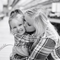 Mommy and Me Sessions at Countryside Greenhouse! What a sweet girl and her momma!
