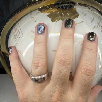 The World Nails Bar - Nail Salons Near Me - Round Rock, Texas