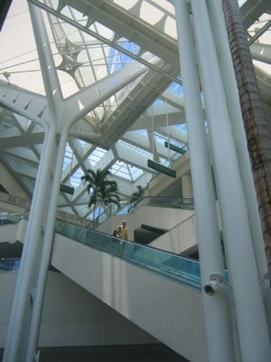 Hawaii Convention Center by null