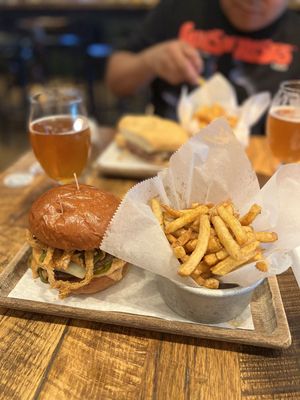 Forman's Whiskey Tavern by null