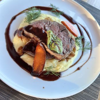 Truss Restaurant & Bar - Filet mignon was amazing. - New American Near Me - Calistoga, California