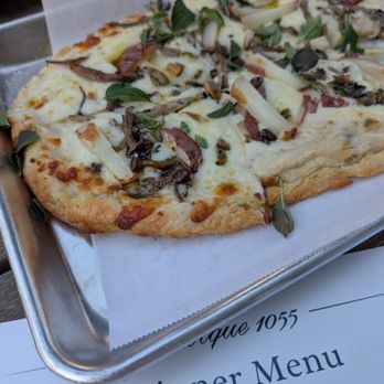 Parque 1055 - Wine Bars Near Me - Santa Paula, California Parque 1055 - Wine Bars Near Me - Santa Paula, California