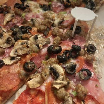 Luigi's Pizza - meat & veggie combo - Pizza Near Me - Cambria, California Luigi's Pizza - meat & veggie combo - Pizza Near Me - Cambria, California