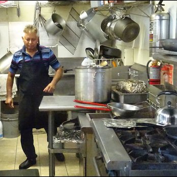 Smokey Pit Barbeque Texas Style - I took a peek over the order counter into the compact kitchen, where I saw the talented chef at work. - Barbeque Near Me - Auburn, California Smokey Pit Barbeque Texas Style - I took a peek over the order counter into the compact kitchen, where I saw the talented chef at work. - Barbeque Near Me - Auburn, California