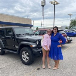 Acura of Johnston - Susie selling me my first Jeep!