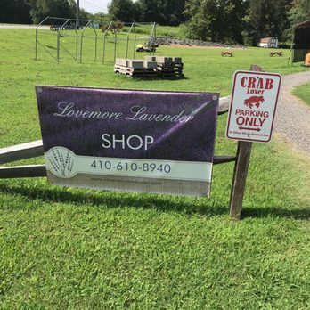 Will & Veronica's Produce - a sign for the shop - Seafood Markets Near Me - Owings, Maryland Will & Veronica's Produce - a sign for the shop - Seafood Markets Near Me - Owings, Maryland
