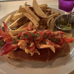 Lobster roll! @yassiG