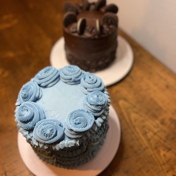 Salted Holiday - Beautiful decorations - Custom Cakes Near Me Salted Holiday - Beautiful decorations - Custom Cakes Near Me