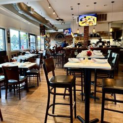 Molinari's - Inside