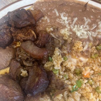 El Rosal 10 - Delicious crispy carnitas - New American Near Me - Turlock, California