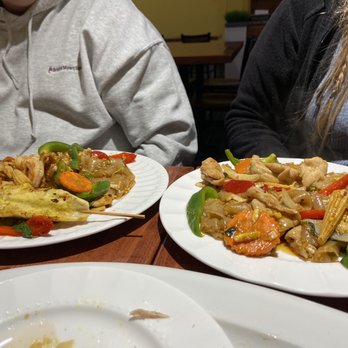 Blue Mango - Drunken Noodles - Thai Near Me - Derry, New Hampshire