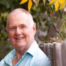 Andrew Warnes Psychic - Psychic readings, Intuitive readings, Tough love help, Coaching, Mentoring, Changing people's lives, Empowering people, Love