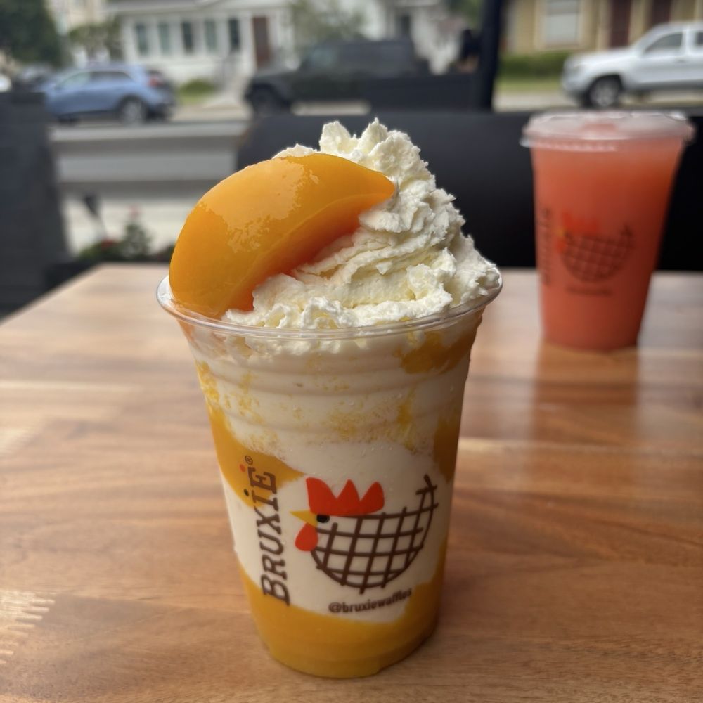 Bruxie - PEACHES & CREAM SHAKE - Sandwiches Near Me - Orange, California
