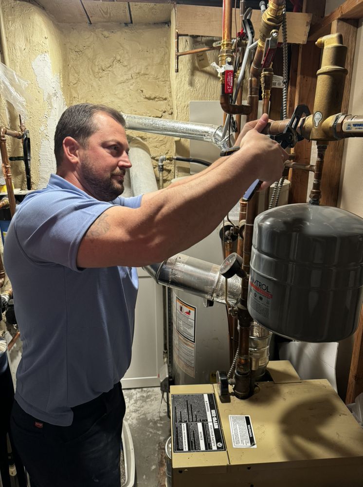 Slide of AirMaster Heating & Cooling Specialists