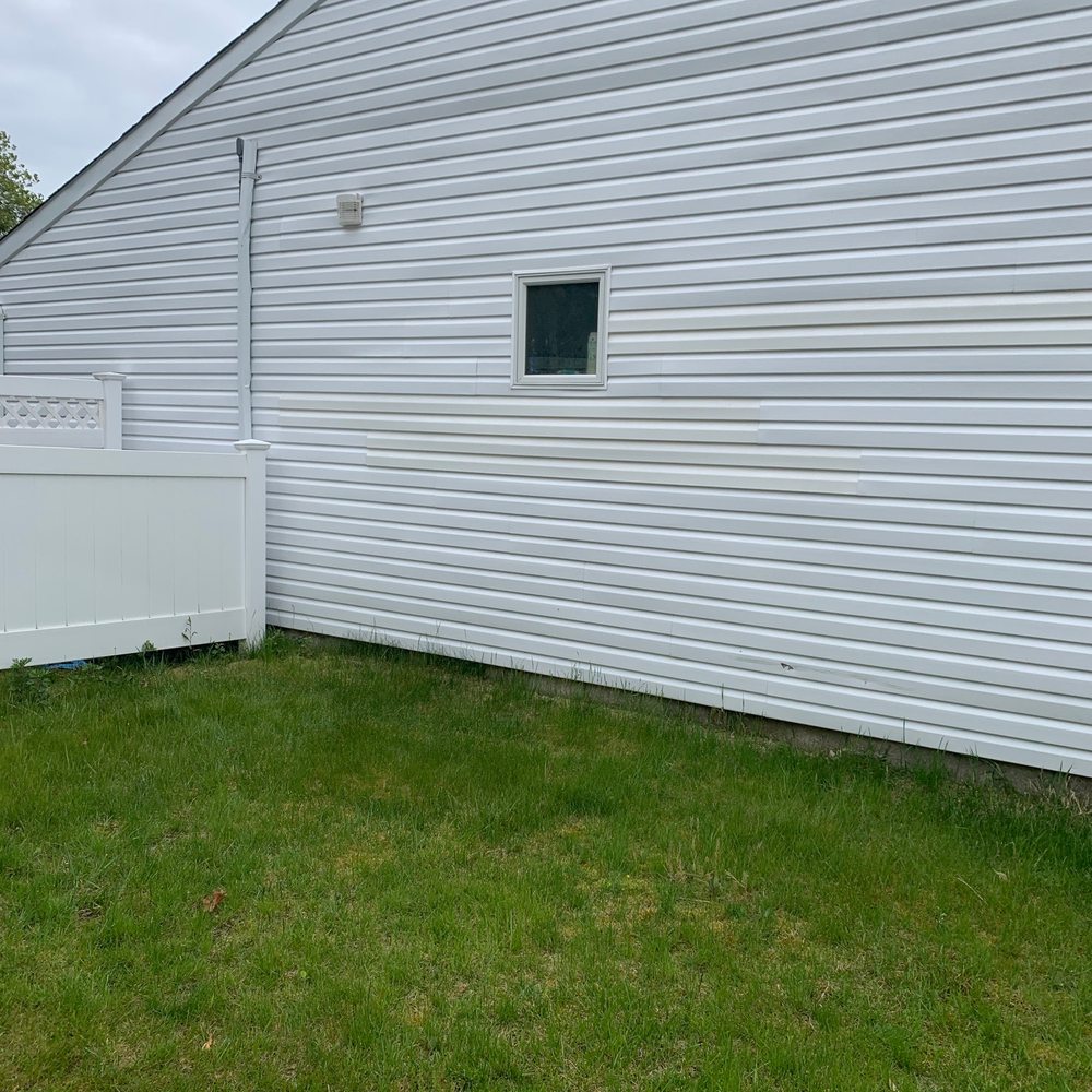 Side of the house looks 100% better then before Side of the house looks 100% better then before