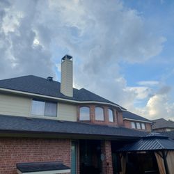 Moonwalker Roofing - Backside of roof.